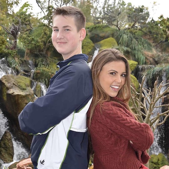 Profile Picture of Russell Campbell (@russell_campbel) on Poshmark