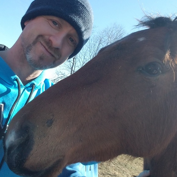 Profile Picture of Joseph Sargeant (@jsargeant3) on Poshmark