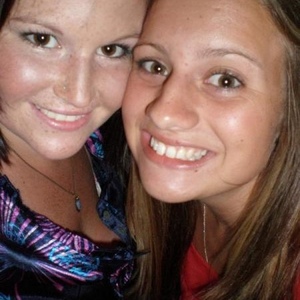 Profile Picture of lara murphy (@smurfyhed) on Myspace