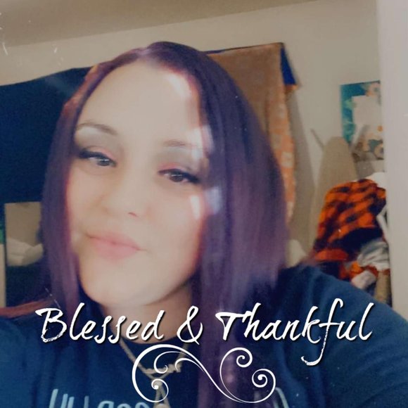 Profile Picture of Stephanie Goudelock (@stephanie87mia) on Poshmark