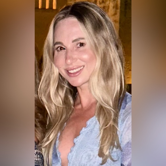 Profile Picture of Kendall Dreyer (@kdreyer011) on Poshmark