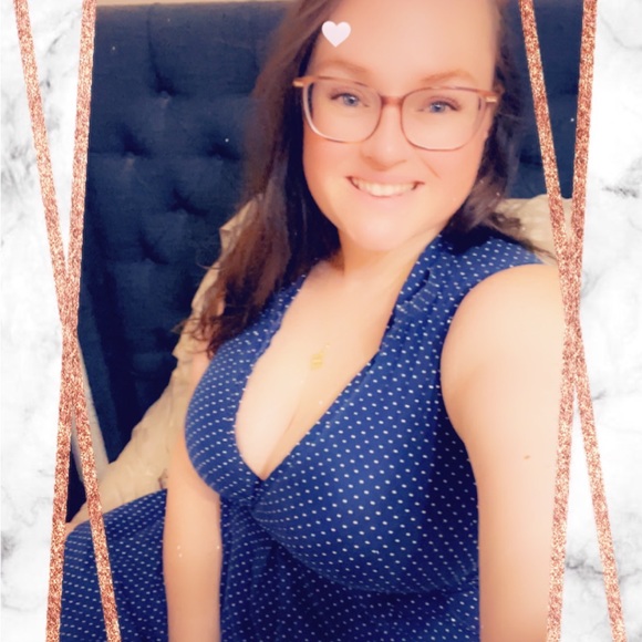 Profile Picture of Amanda Stavinoha (@85staviniha) on Poshmark