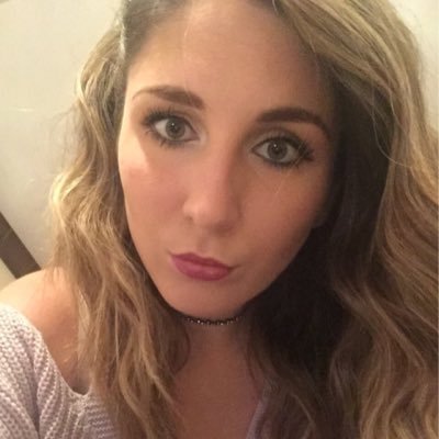 Profile Picture of Zoe Chandler (@ZCounsylette) on Twitter