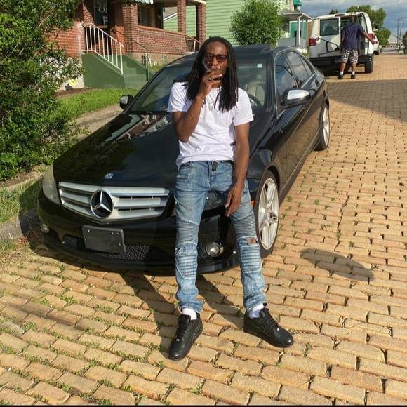 Profile Picture of Lamar Wright (@lamarmvpwright) on Poshmark