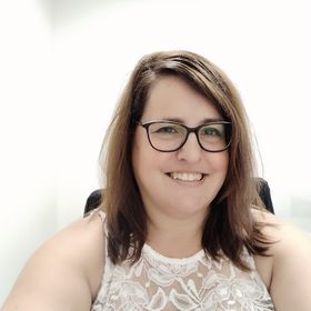 Profile Picture of Deanna H (@djhoff) on Pinterest