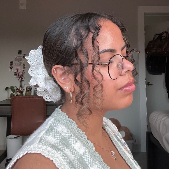 Profile Picture of Amber Mclaggan (@ambee_rose26) on Poshmark