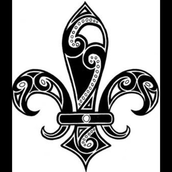 Profile Picture of Paula Miller (@cajuncloset) on Poshmark