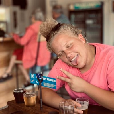 Profile Picture of Rhea Skowronski (@Rhe_Jay) on Twitter