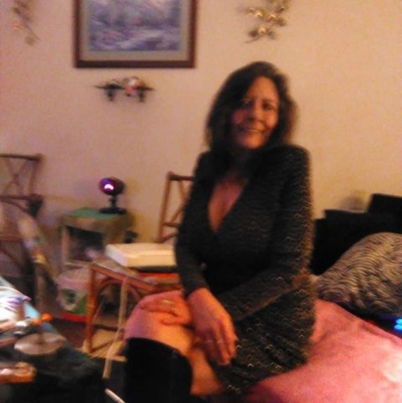 Profile Picture of Lisa Jessee (@lisajessee) on Poshmark