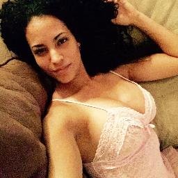 Profile Picture of Anabella James (@anabella_james7) on Twitter