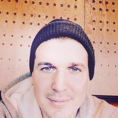 Profile Picture of Shawn Huth (@itsXcmplicated) on Twitter