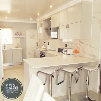 Profile Picture of Jordan Jay Thaks👷‍♀️🇿🇦 (@TakueMbelz) on Twitter