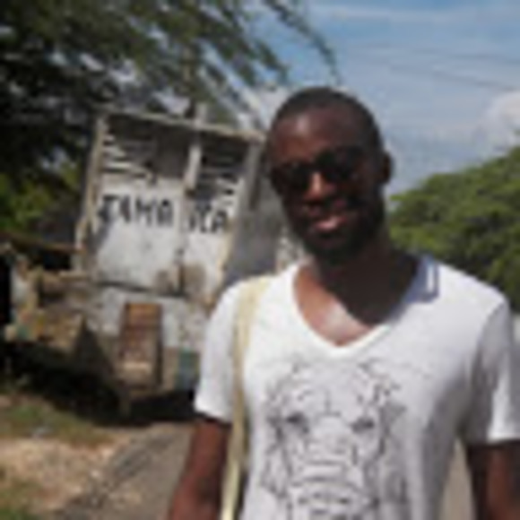 Profile Picture of Bill Bailey (@billbailey25) on Poshmark