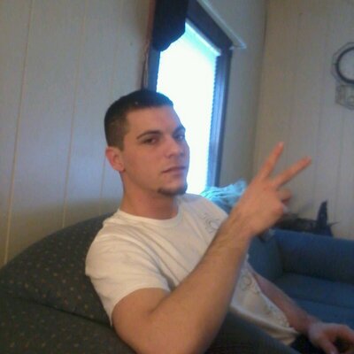 Profile Picture of Christopher Kyllonen (@@folgers4u86) on Twitter