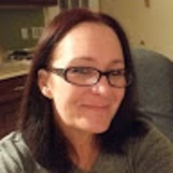 Profile Picture of Kim Sorrells (@ksorrells77) on Poshmark
