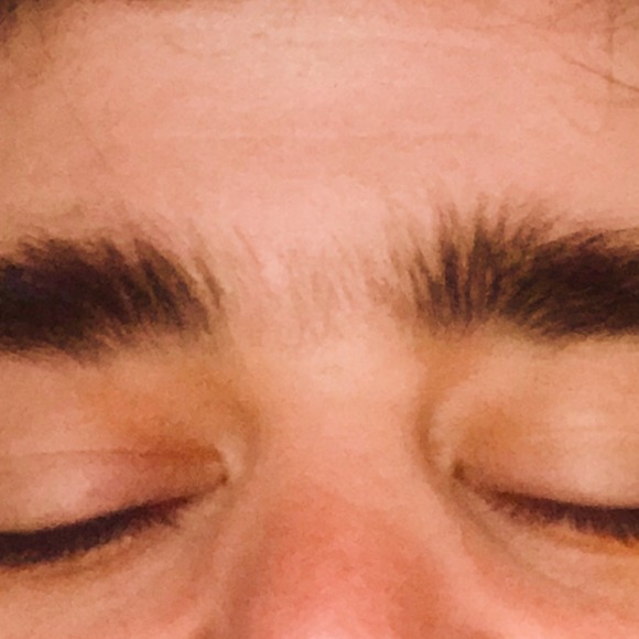 Profile Picture of Andrew Savina (@andinisavini) on Poshmark