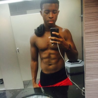 Profile Picture of Bryan Omari (@@blazingb09) on Twitter