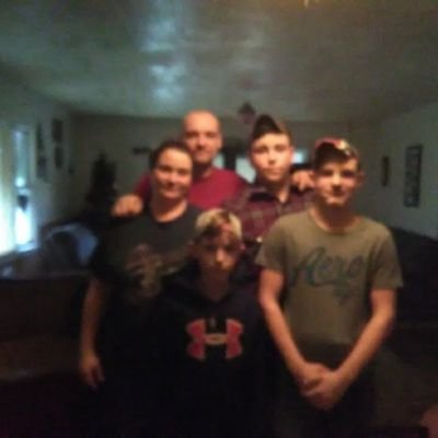 Profile Picture of TRAVIS&CHASSITIE, (@1970Hubble) on Twitter