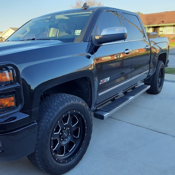 Profile Picture of John Gallagher (@gallagherj3) on Poshmark