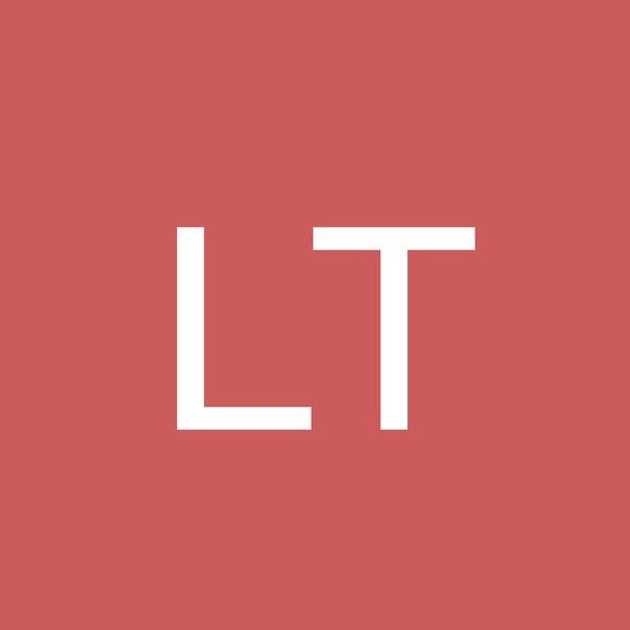 Profile Picture of Loretta Tomas (@lorettatomas) on Poshmark