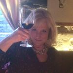 Profile Picture of Bobbie Wolf Brown (@bobbiewolfbrown) on Instagram