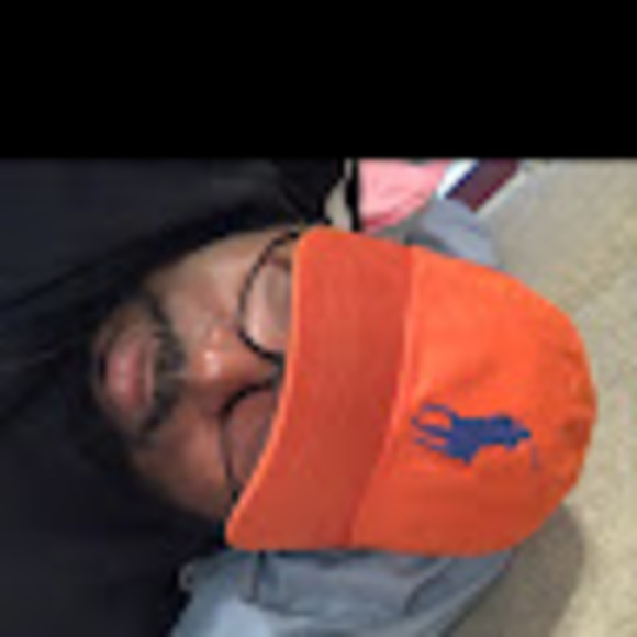 Profile Picture of Kelvin Jones (@kjoneskut) on Poshmark