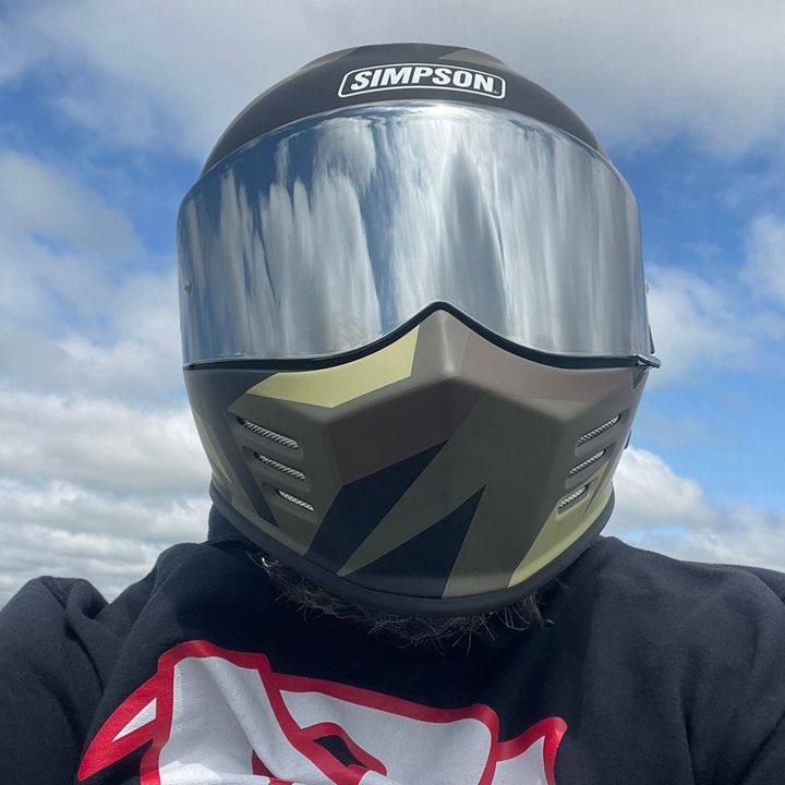 Profile Picture of Robert.                    🕷️ (@nerobert85) on Tiktok