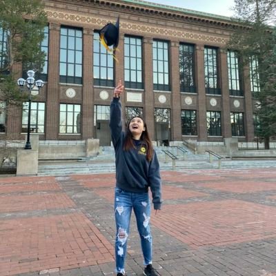 Profile Picture of Vanessa Dinh (@VanessaDinh5) on Twitter