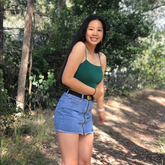 Profile Picture of Alison Taing (@alisontaing) on Poshmark