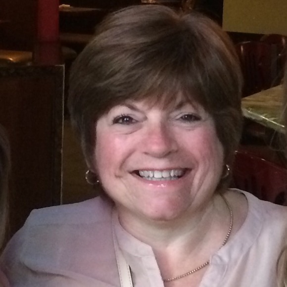 Nora Skolka - Poshmark Profile Picture of Nora Skolka (@nskolka) on Poshmark