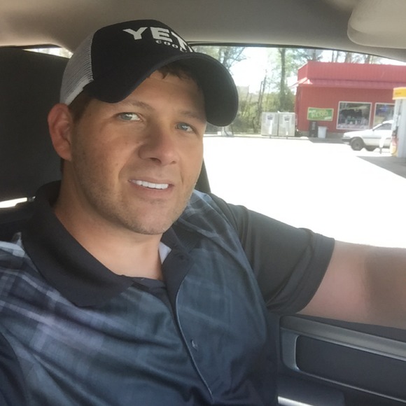 Jimmy Oliver - Poshmark Profile Picture of Jimmy Oliver (@jgoliver99) on Poshmark