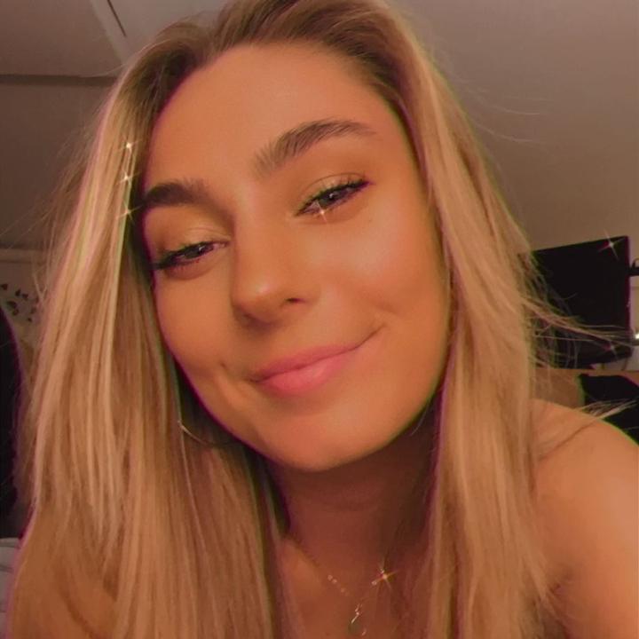 Profile Picture of emmaaaaaaa (@@emma.tedeschi) on Tiktok