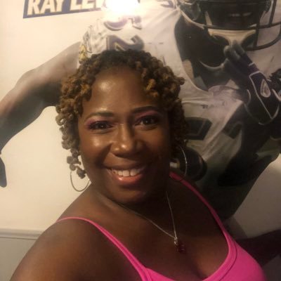 Profile Picture of Shari Hunt Caldwell (@Ravenchick50) on Twitter