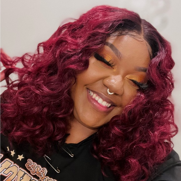 Profile Picture of Te'airn Knaff (@kteairn) on Poshmark