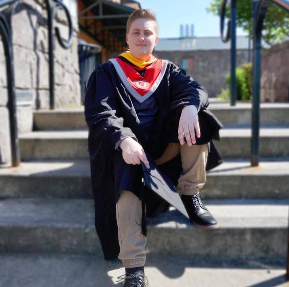 Profile Picture of Chaise Jung (@chaise_jung) on Poshmark