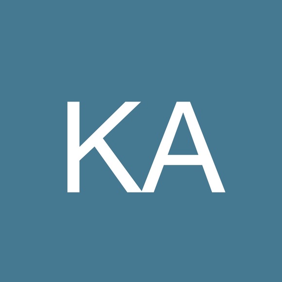 Profile Picture of Karl Andreasen (@carlito3333) on Poshmark