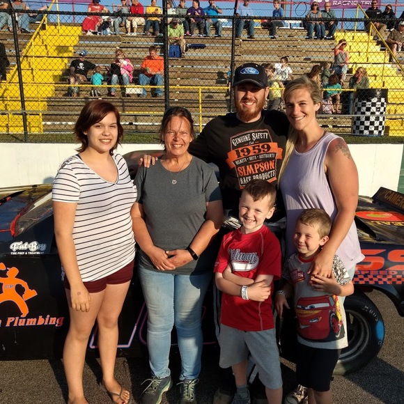 Profile Picture of Rosie Hegler (@rosiehegler) on Poshmark