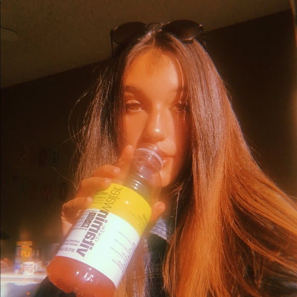 Profile Picture of Miranda Reskusich (@mreskusich) on Poshmark