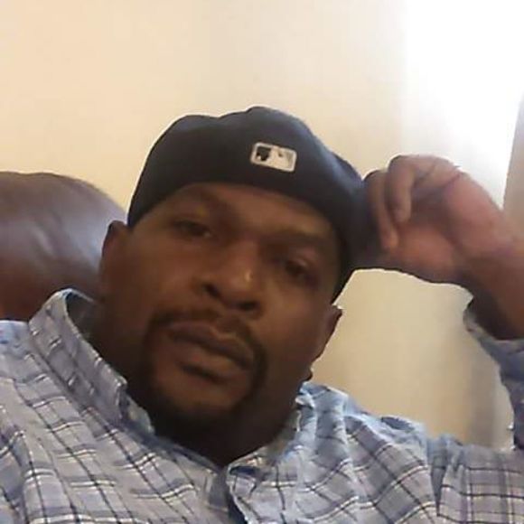 Profile Picture of Carlos Ford (@cford718) on Poshmark