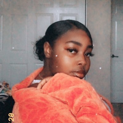 Profile Picture of ~𝕶𝖆𝖞~ (@MakailaMcClint1) on Twitter