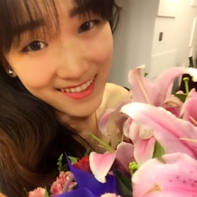 Profile Picture of Janet Huang (@ELFJanet) on Twitter