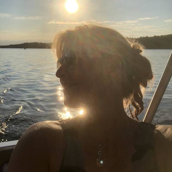 Profile Picture of Charlotta Jonsson andersson (@lotta72) on Poshmark