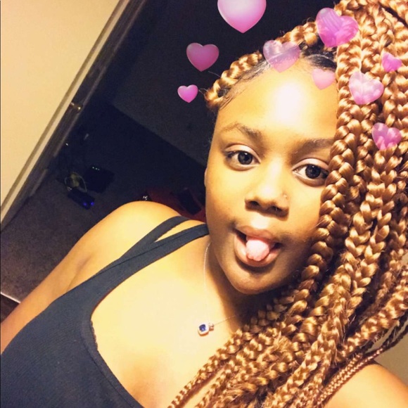 Profile Picture of Erica Truesdale (@erica_truesdale) on Poshmark