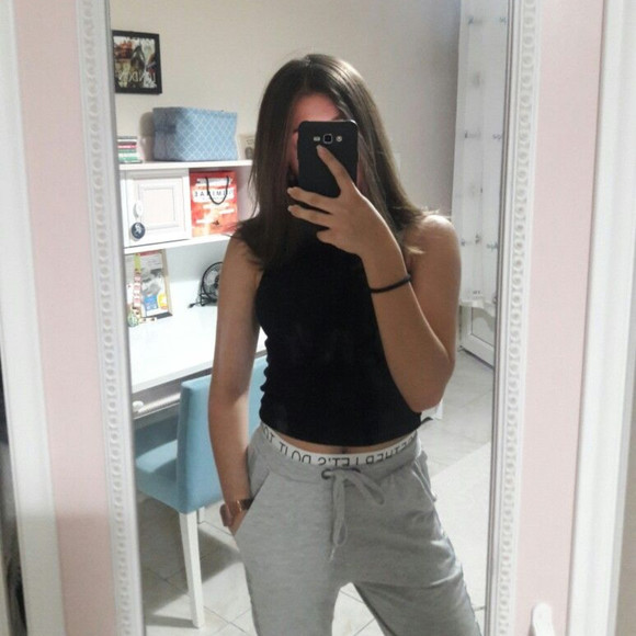 Profile Picture of Anke Freytag (@ankefreytag5) on Poshmark