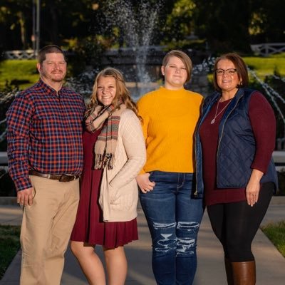 Profile Picture of Crystal Trahan (@trahanfam) on Twitter