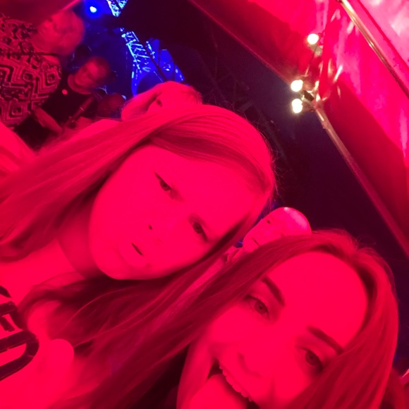 Profile Picture of Victoria Haranda (@victoria430987) on Poshmark