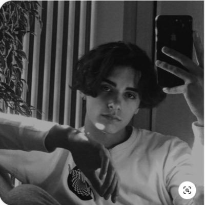 Profile Picture of Jesse’s Alt Accont Were He Post Giveaways (@huh64722705) on Twitter