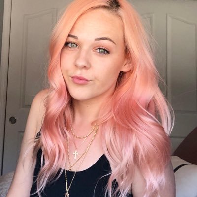 Profile Picture of Hannah McKenzie. (@_highna) on Twitter