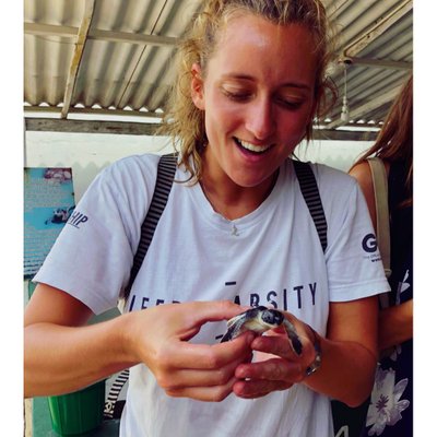 Profile Picture of Lara Knowles (@larak_95) on Twitter