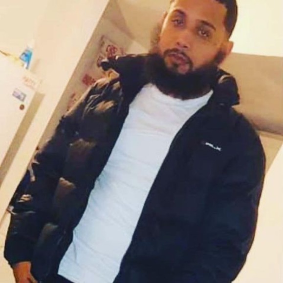 Profile Picture of Cristian Viera (@cristian_viera) on Poshmark